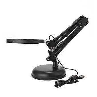 LED Skrivebordslamper med 8X Sammenleggbare Luper, Tre Dimmermoduser, USB-strømforsyning, Leselamper - Med Lupe - Svart
