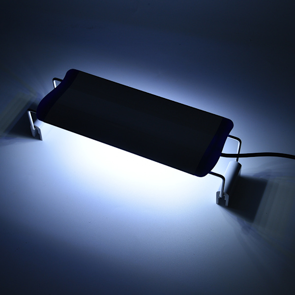 Akvarium Højtydende LED-lys Fiskekum Vandplanter Belysning Holder Beslag Lampe CN Stik 220VQ-40  12W