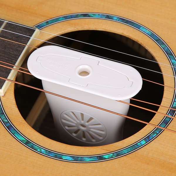 1 pakke akustisk guitar luftfugter, sort lydhuls luftfugter