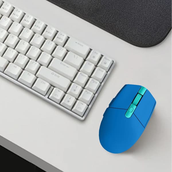 Trådløs gamingmus, Tri-Mode Connectivity USB-C Bluetooth for problemfri skift, ultralet 5600DPI optisk sensor kompakt design med Blue