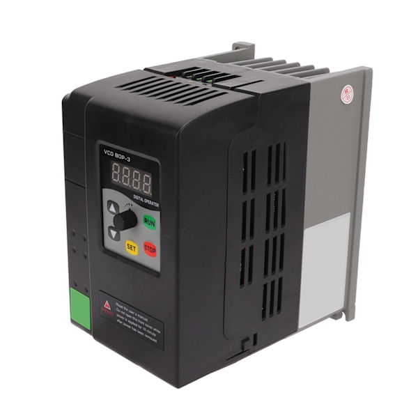Motor Variabel Frekvensomformare Digital Display Motor Frekvensomvandlare 3 Fas 380‑440V Ingång 0‑440V Utgång 0.75KW 2.5A