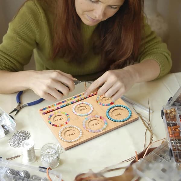 Praktisk pärlbricka Smyckesdisplayplatta Armband Ringar Displayställ