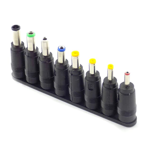 Universal DC-stik 5.5x2.1mm til 8 stikadapter til bærbar computer
