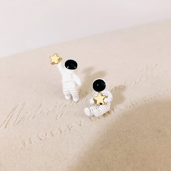 Søde asymmetriske astronaut øreringe rum stjerne til himmelrum stjerne lille ørestik