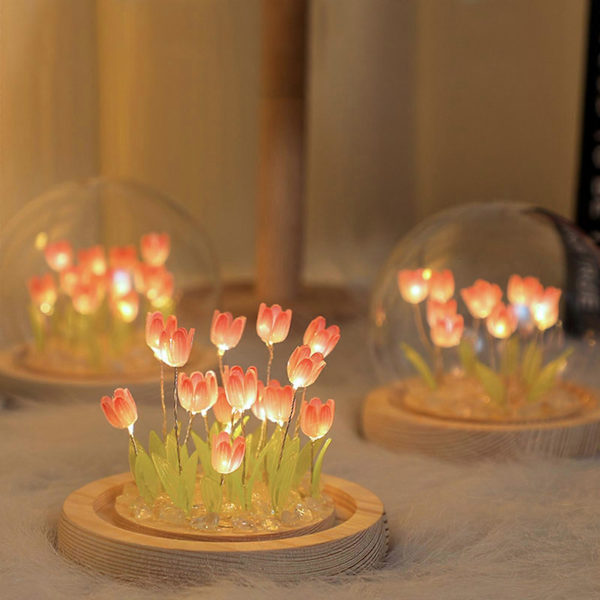 Kreativ Rosa Tulpan Nattlampa - LED Batteriversion (FMY)