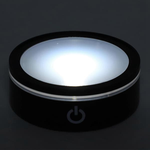 LED Base Krystall Sort Flat Touch Multi Mode Fargerikt Hvitt Lys 3D Indre Gravering Laser Base (FMY)