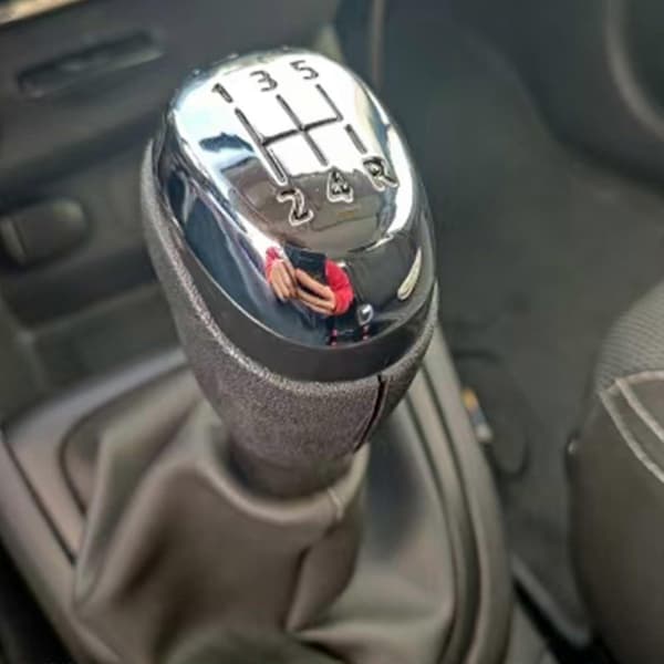 5-trinns girspakknott i kunstskinn for Renault Clio 4-modeller 2012-2019