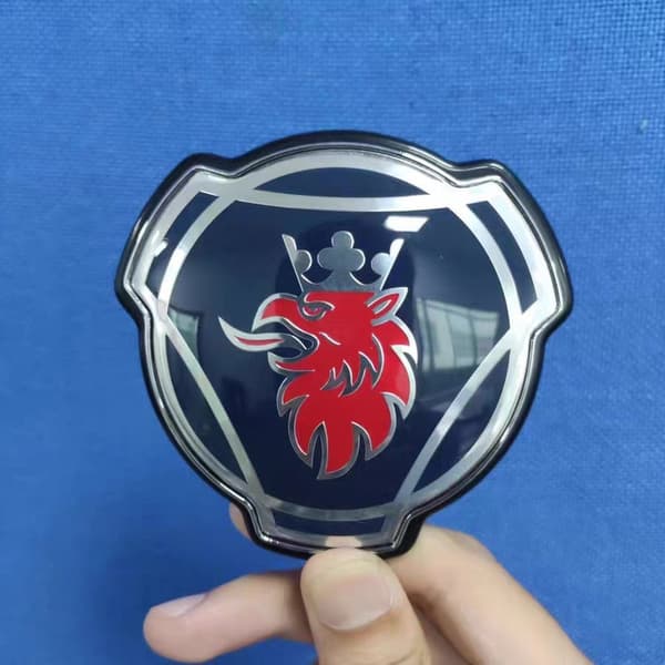 Passer til SAAB Saab logo 80mm limdråpeetikett tobenet ABS-materiale