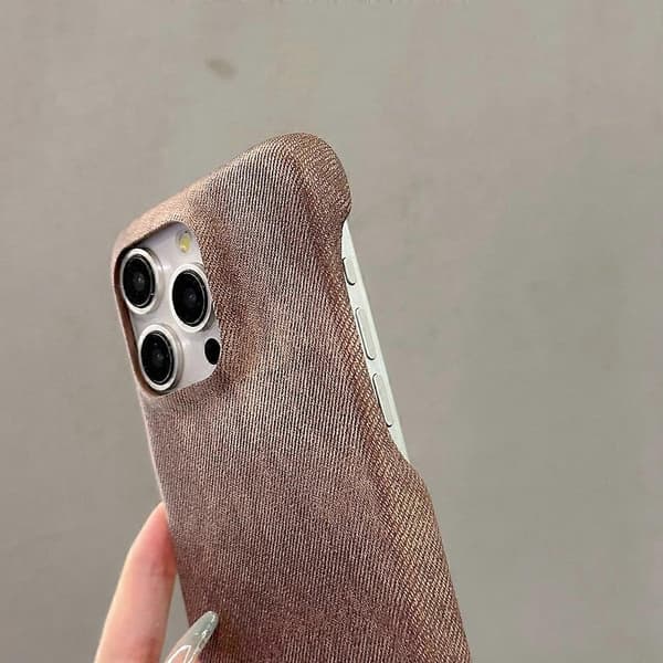 Til iPhone 15 Pro Max-deksel Jeansstofftekstur PU-skinn PET-bakdeksel - Multicolor Light Brown