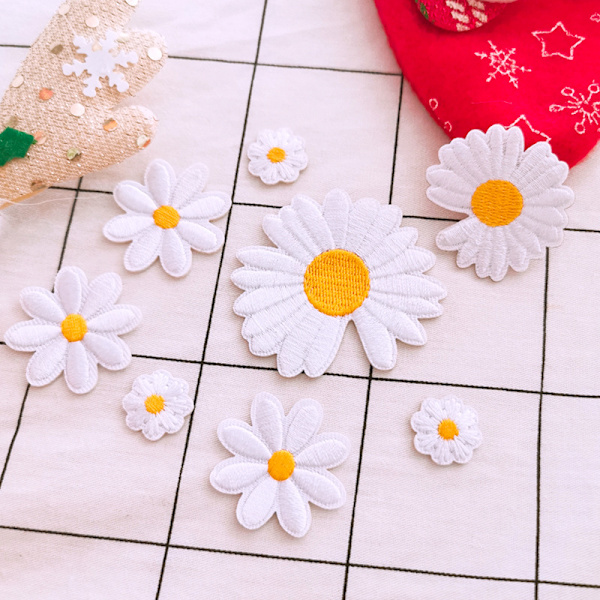 8 stycken Daisy-broderade strykjärnspåsar, broderade klistermärken strykjärn