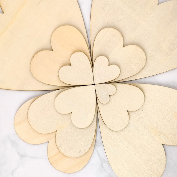 #20 x 3CM Hjerteformede Treleker Dekorative Håndverk Pynt Gavemerker Tredekorasjoner for DIY#