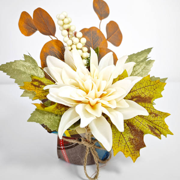 #Kunstig hvit blomsterpynt, 25 x 20 cm#