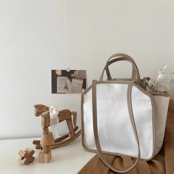 #Beige canvas babyväska#