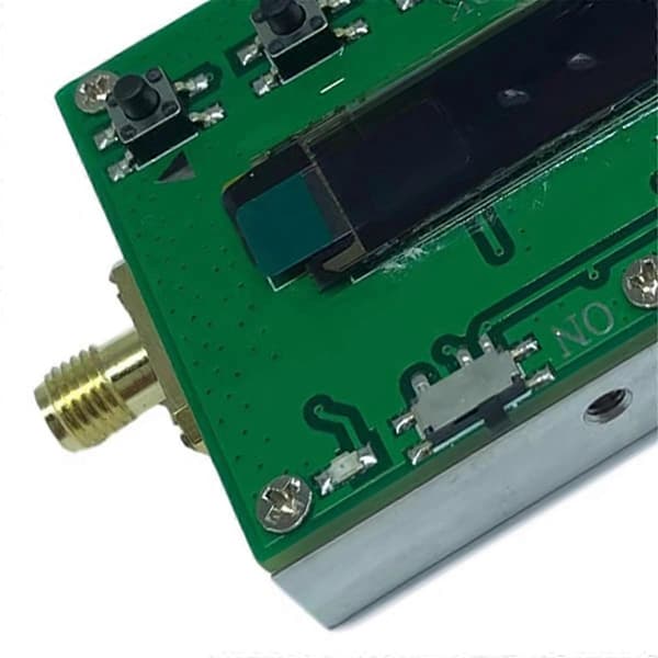 6G RF Digital Programmerbar Dämpare 30DB Steg 0.25 RF Modul LF-6GHz 30DB Stegstorlek 0.25DB OLED Display SMA 0-31.75dB