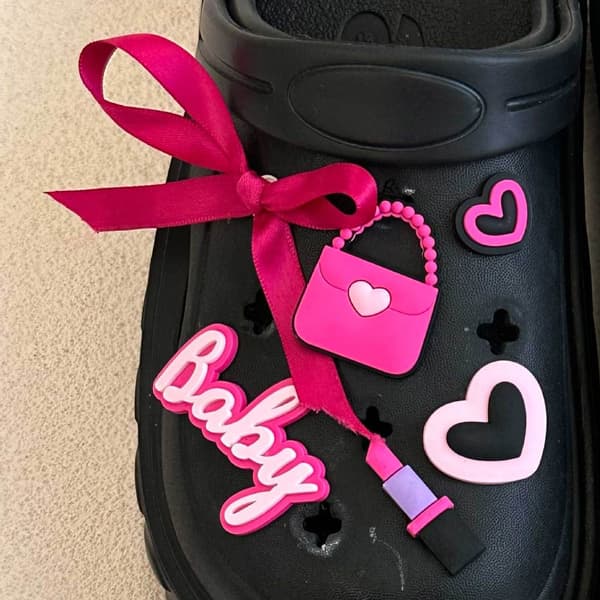 #Barbie Sweetheart Crocs-tillbehör#