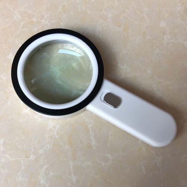 *Forstørrelsesglassbelysning med forstørrelseslinser, leselampe*