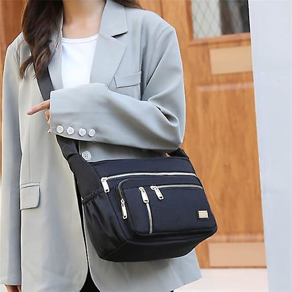 Dam Crossbody Väska Multi-Fickor Fritid Axelväska Medium Storlek Handväska Lättviktig Messenger Väska Crossbody Väska för Skola Resor Daglig Användning