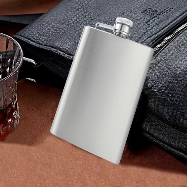 #Hip flask i rustfrit stål, letvægts, inkluderer låg, lækagesikker#