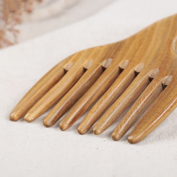 Sandelträ trähårkam med bred tand för frissigt hår