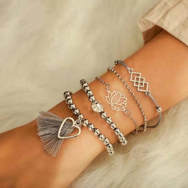 Layered Hand Chain Beads Armband med Silver Tofsar Handgjorda H