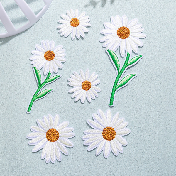 6 stk Daisy Delicate Broderte Lapp, Broderi Blomst Lapp