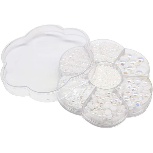 Cirka 5600 st DIY halvpärlor i blandade storlekar