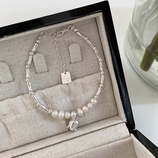 #Lyxigt Liu Ke armband med små pärlor, blomstercharm#