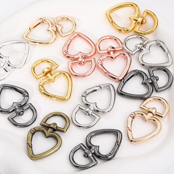 #Hjerte Svingbare Spenner 20 stk Karabinkrok Hjerteformet Nøkkelring Mini Karabinklips for Tilkobling Nøkkel DIY Dekorasjon 4 Farger#