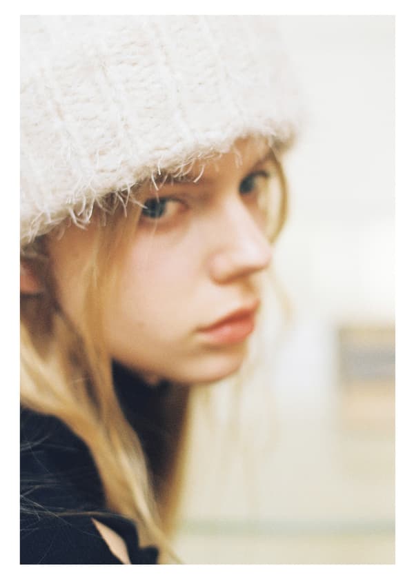 /#/Ullblanding lue - hvit, Ensfarget ullblanding lue for kvinner, wit/#/