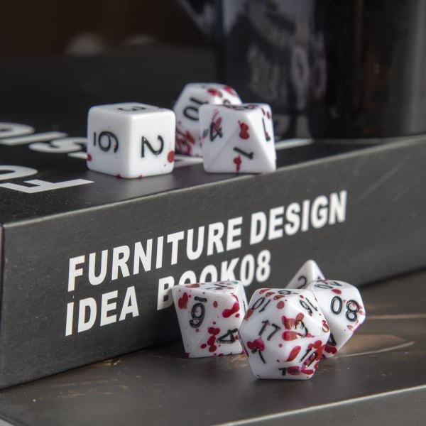 D&D Tärningssats med Oregelbundna Blodröda Prickar Polyhedral Roll
