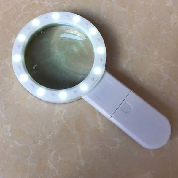 *Forstørrelsesglassbelysning med forstørrelseslinser, leselampe*
