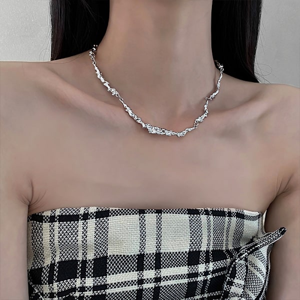/#/Oregelbundet veckat vridhalsband, nytt halsband, julklapp/#/