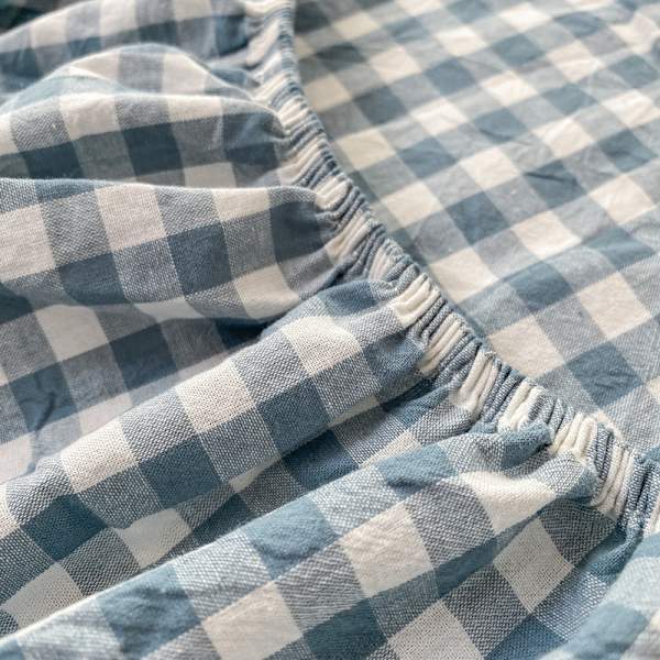 #Pestyvä puuvillainen kuminauhainen lakanasetti 200x220cm, 2kpl 74x48 tyynyliinaa#