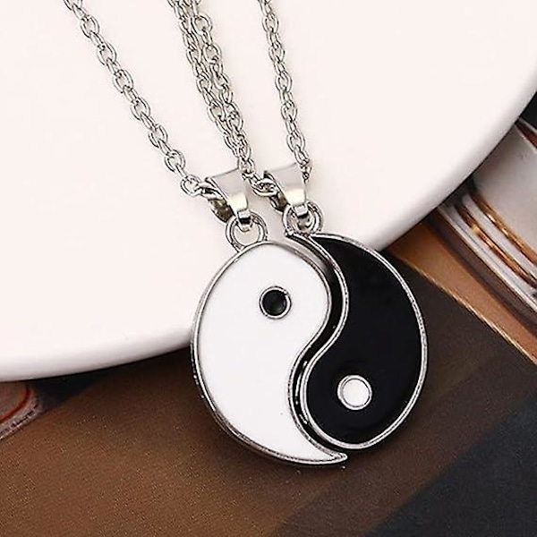 Halskjede i rustfritt stål for kvinner menn Yin Yang Puzzle Matchende Anheng Kjedeledd Par Halskjeder Mote Smykker Gave Sølv