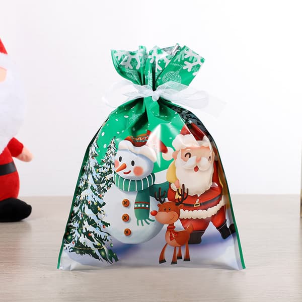 #3 st julgåvor med dragsko, 24*32cm presentpåsar#