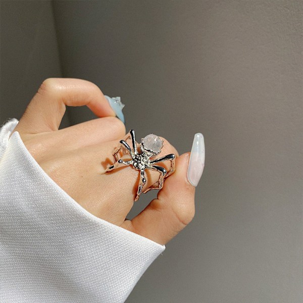Diablo avantgarde-ring med stilfull design og natursten
