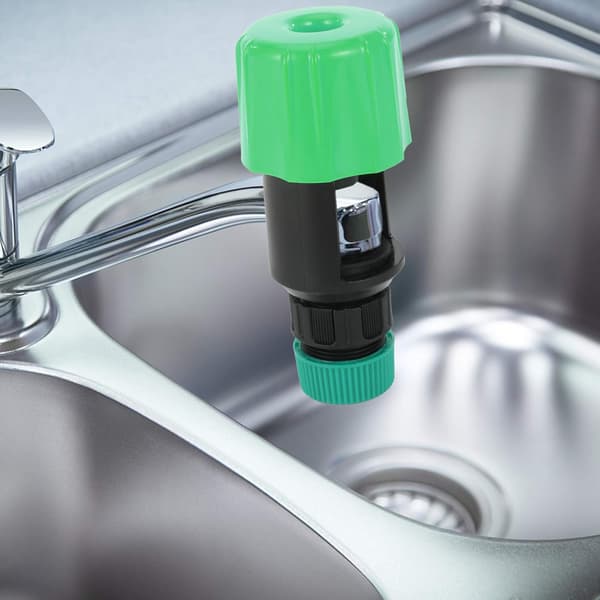 Universal adapter til køkken- og havehane (11*5,5*5,5 cm)