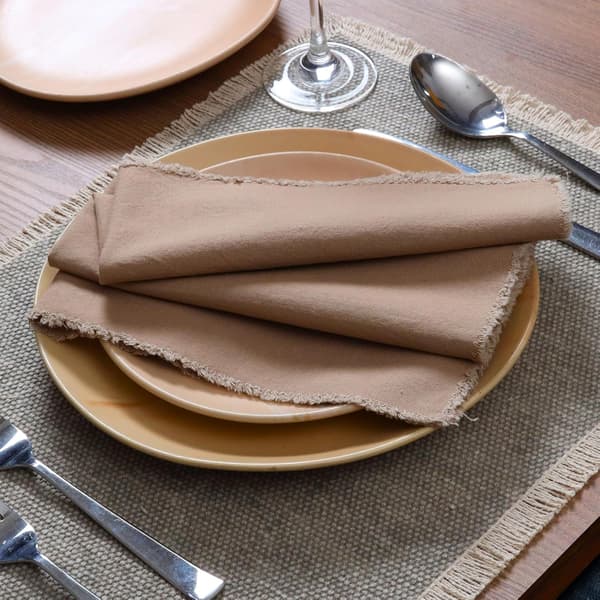 Minimalist Cotton Linen Placemat Set (4 Pieces), Waterproof, Durable, and Modernly Designed.