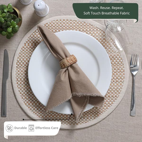 Minimalist Cotton Linen Placemat Set (4 Pieces), Waterproof, Durable, and Modernly Designed.