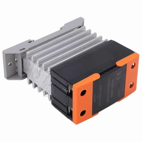 DC till AC Solid State Relä med Kylfläns för Industriella Applikationer DC3-32V Mångsidig Kompakt Design