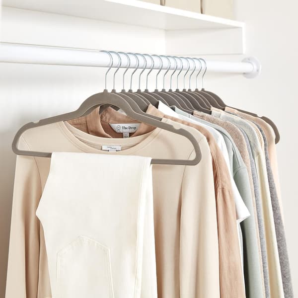 AmazonBasics AQ-M0004 Vaatehenkari, norsunluu, 30 kpl all grey 30-pack