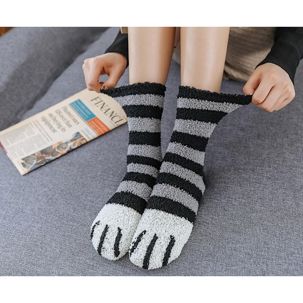 Fluffy Cat Paw Socks, 6 Different Pairs 261