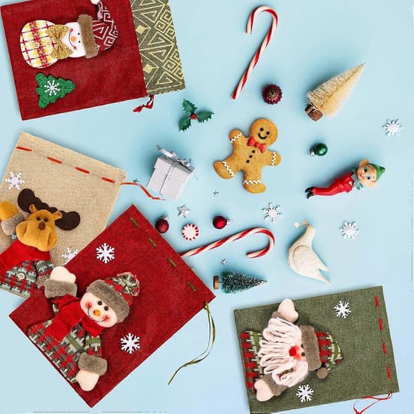 5-pack 3D julklapps- och festpåsar, snögubbedesign, dragskopåsar 20x28cm + 20x30cm, röda julgodispåsar