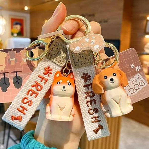 Sødt Kawaii forskellig stilling træskæring følelse heldig hund hvalp nøglering nøglering nøglering nøglering - Shiba Inu