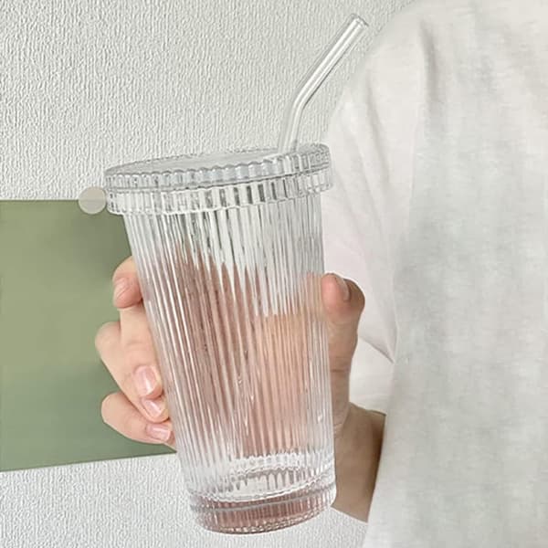 Glasmugg randig glaskopp kaffekopp med lock och sugrör