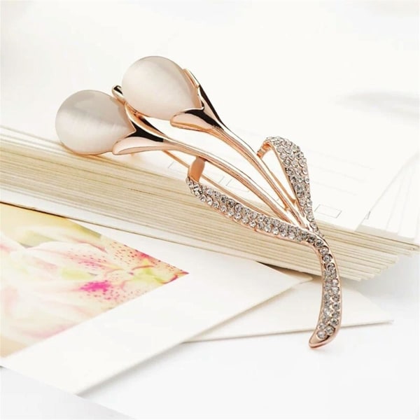 Guoshang Dame Rose Guld Opal Calla Lily Brosche Pin Blomst Opal Reversnål til Frakker Jakker Sweatre Tilbehør, Guld, 1 Stk