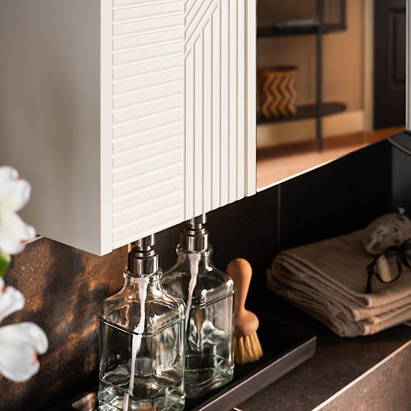 SoBuy kylpyhuone kaappi Seinäkaappiin Peilikaappi BZR153-W Mirror Cabinet
