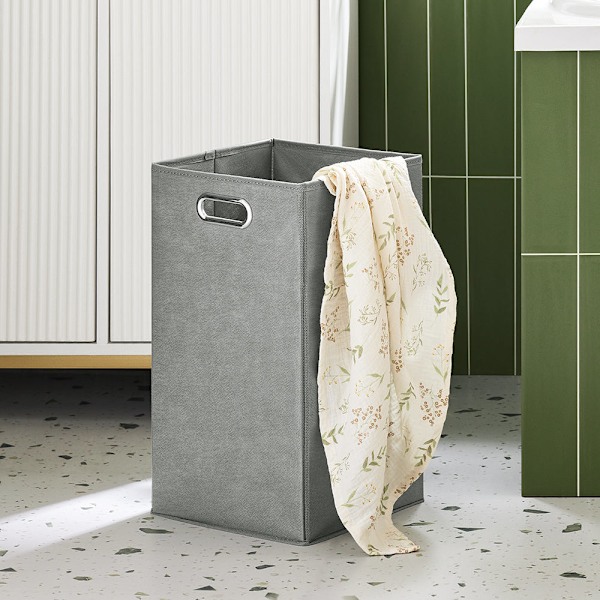SoBuy Kylpyhuonekaappi pesukorilla Korkea kaappi BZR182-W High cabine twith laundry basket