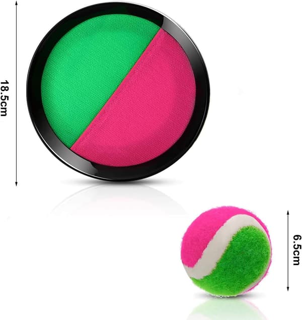 Sættet til at kaste og gribe bolde inkluderer to velcro-ketchere og en tennisbold.