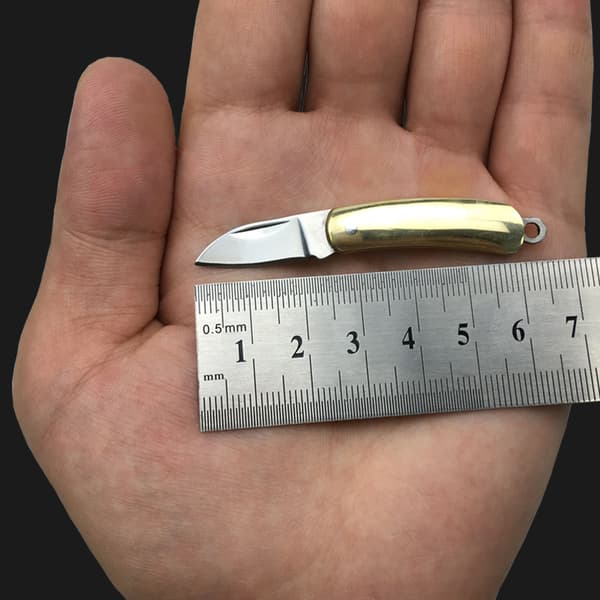 Mini sammenleggbar lommekniv nøkkelring multifunksjonell rustfritt stål med messinghåndtak